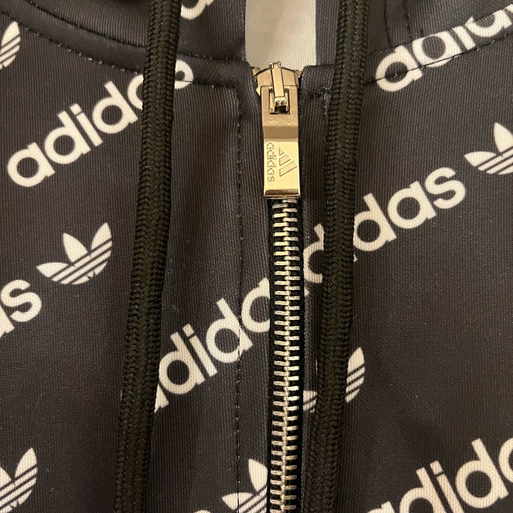 Adidas set 🖤🤍 - Picture 6 of 8
